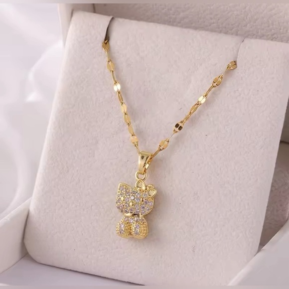 18K Gold 3D Hello Kitty Pave Diamond Inlay Pendant Necklace Sanrio Kawaii Anime - Picture 2 of 9
